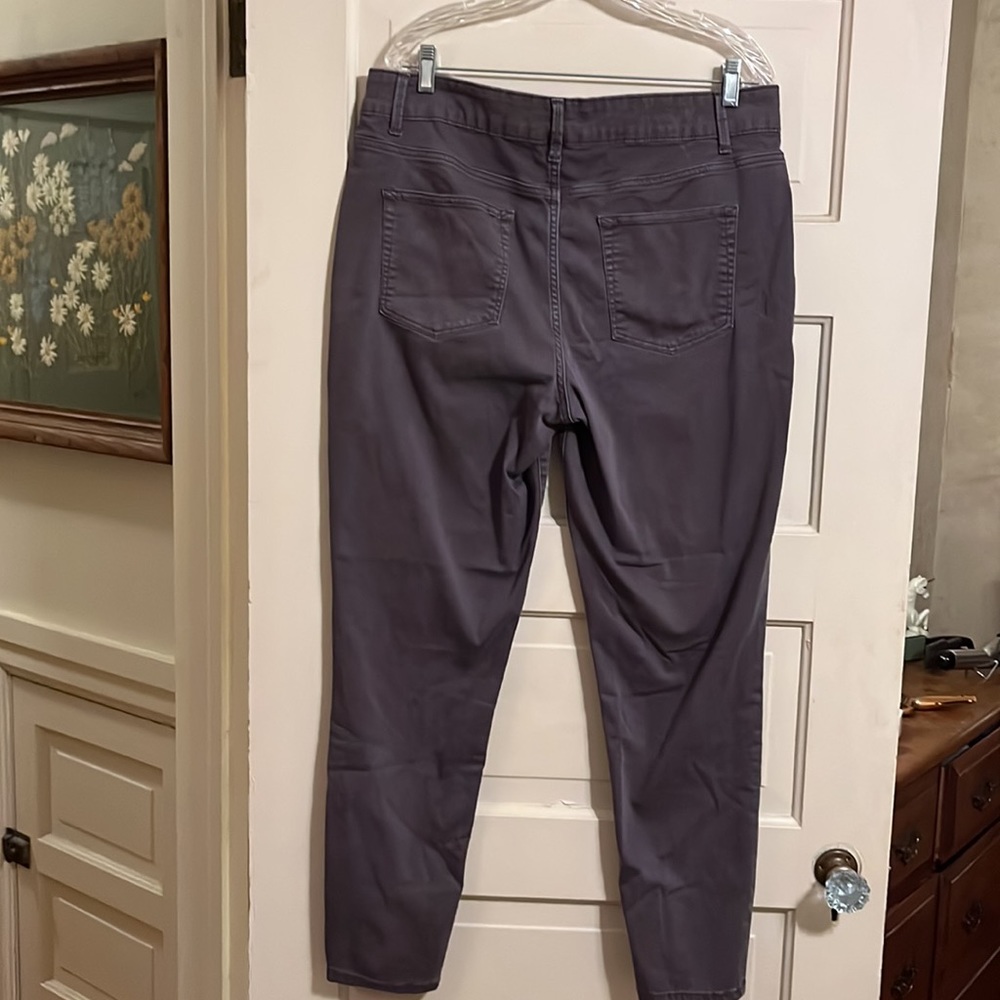 High Rise Jeans - Picture 2 of 4
